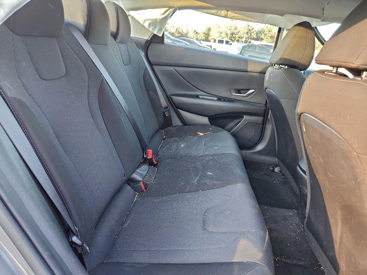 2021 HYUNDAI ELANTRA SE photo 10