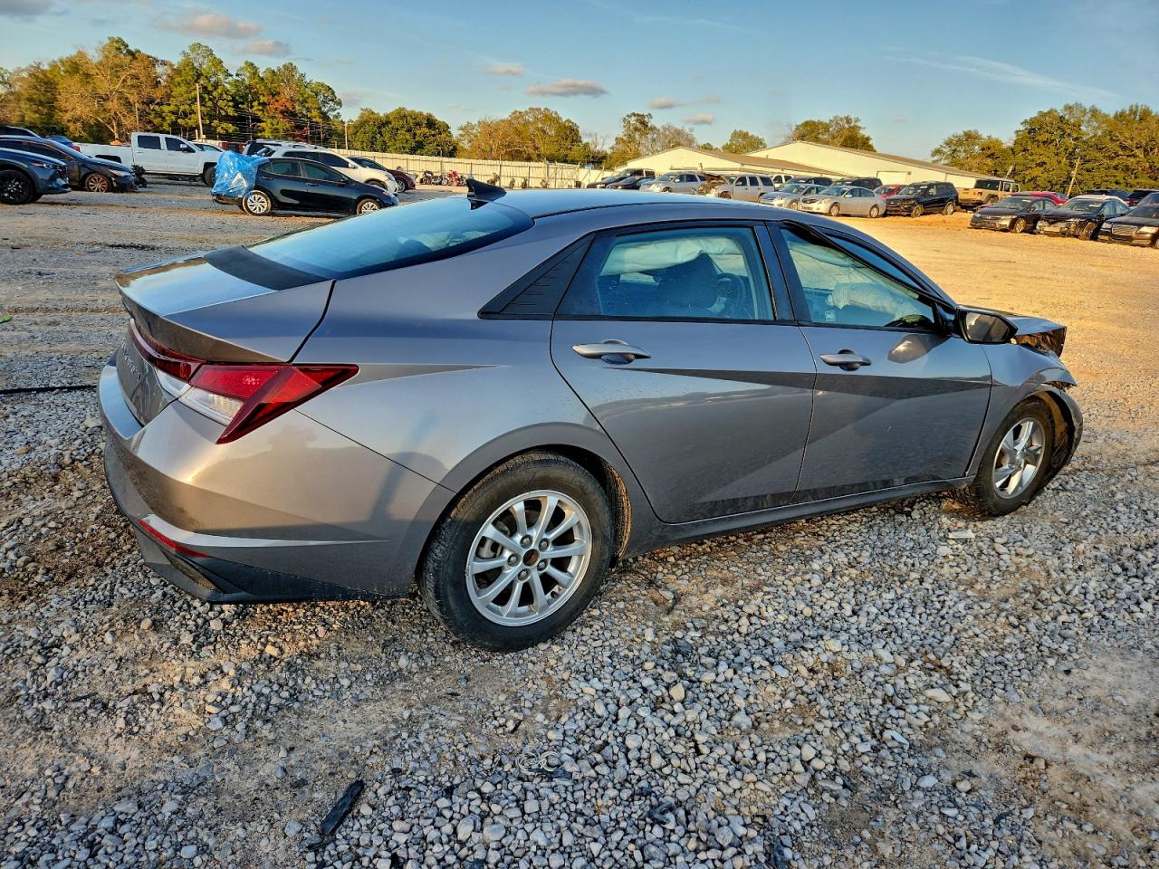 2021 HYUNDAI ELANTRA SE photo 3