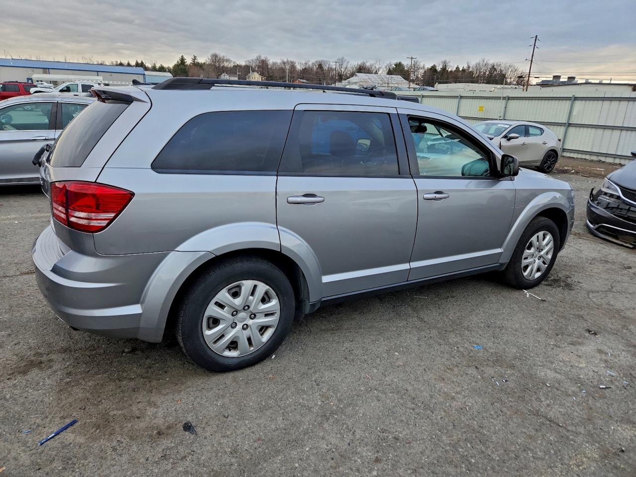 2017 DODGE JOURNEY SE photo 5