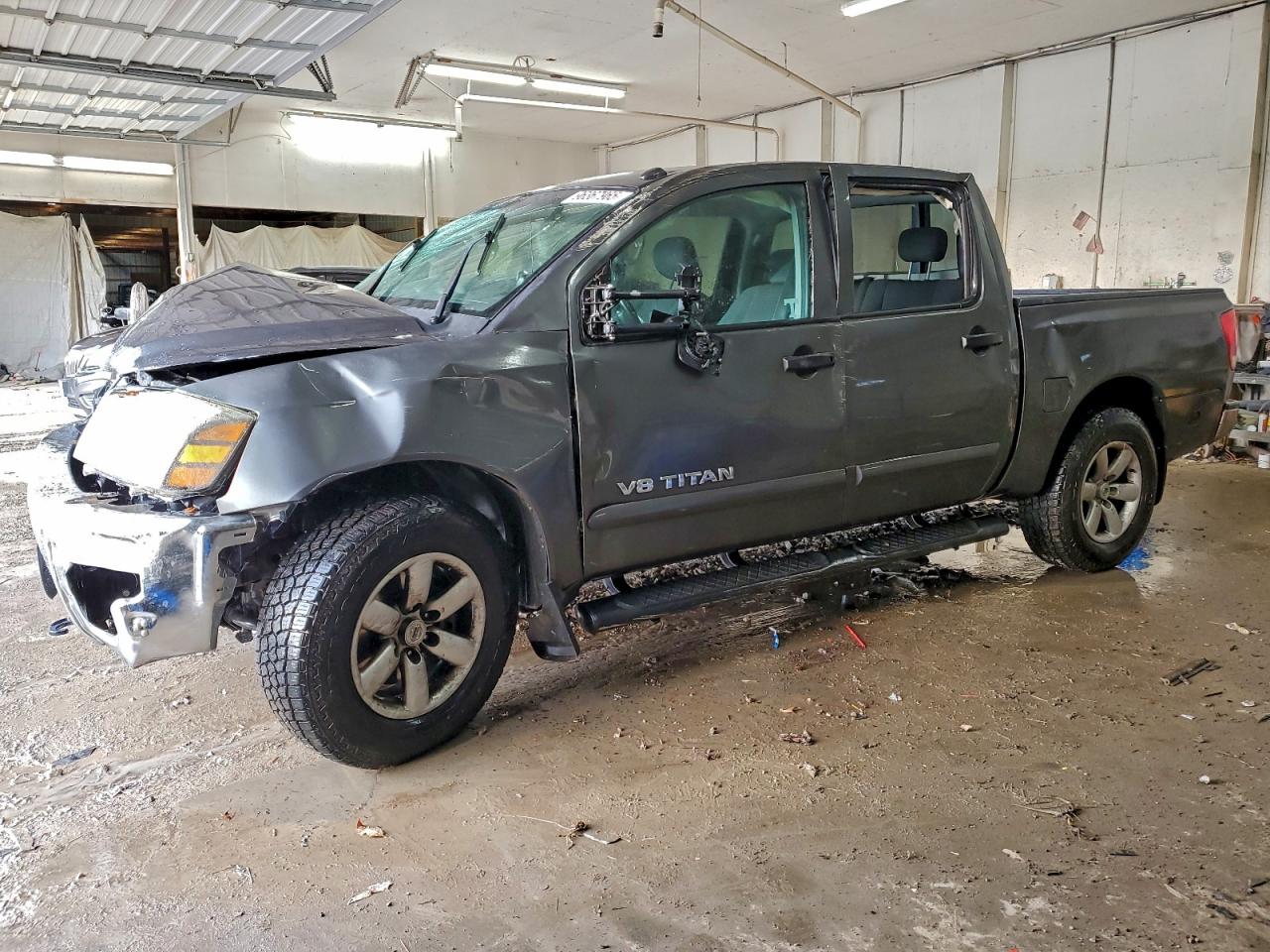 2010 NISSAN TITAN