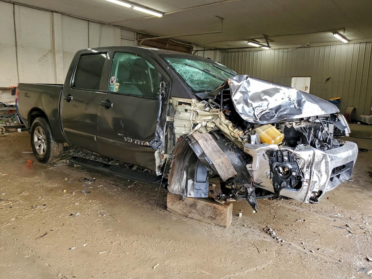 2010 NISSAN TITAN XE photo 4