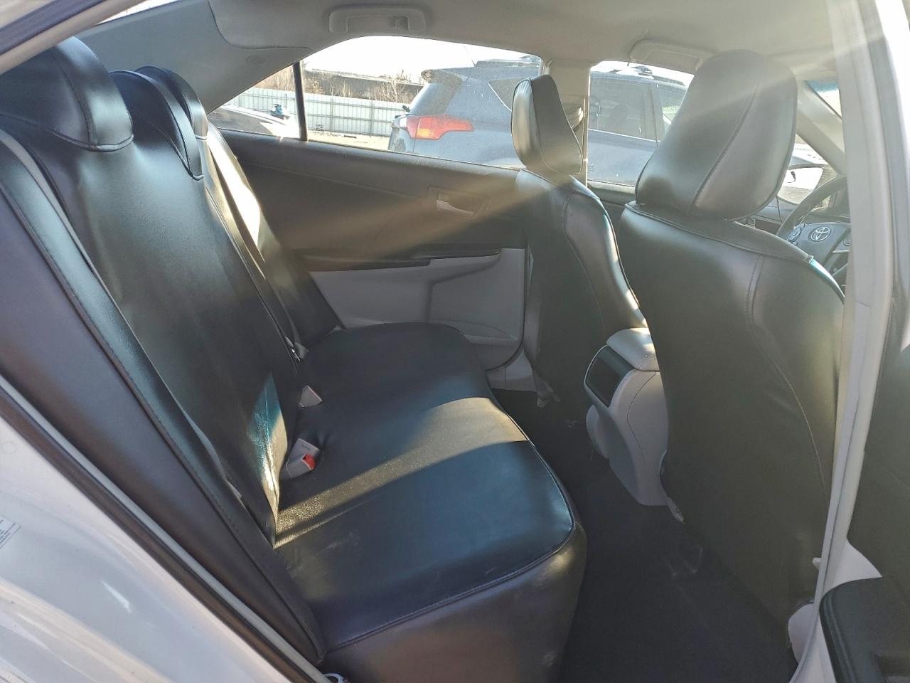 2013 TOYOTA CAMRY L photo 9