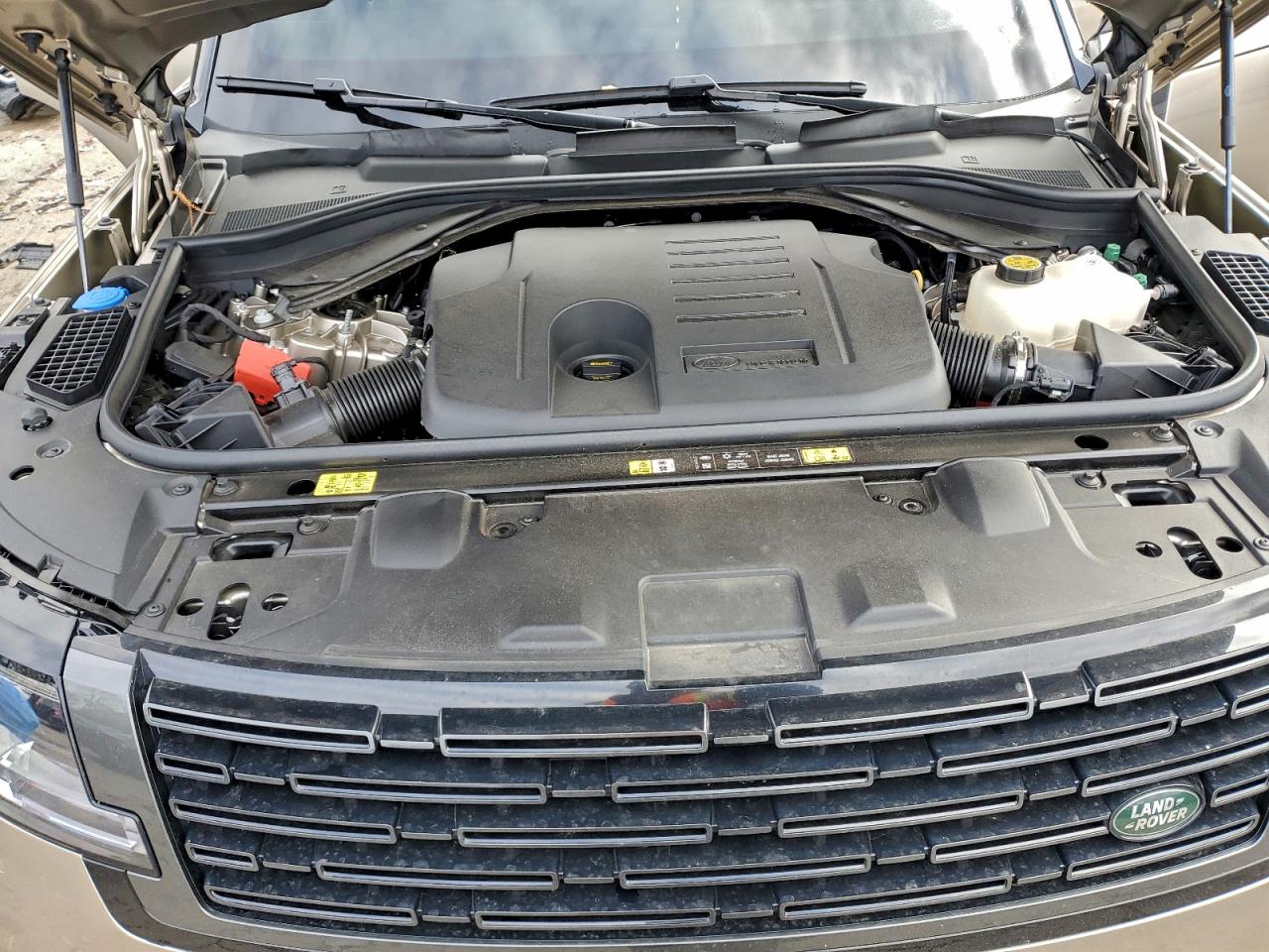 2025 LAND ROVER RANGE ROVER SE photo 34