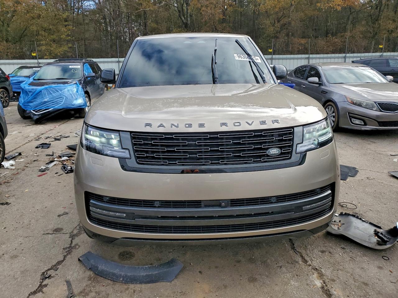 2025 LAND ROVER RANGE ROVER SE photo 13