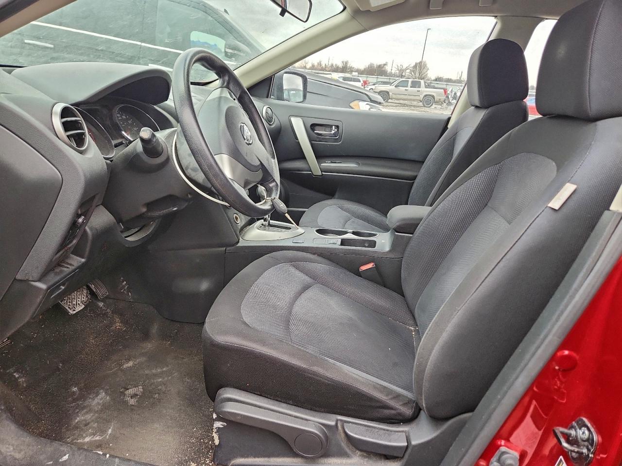 2013 NISSAN ROGUE S photo 13
