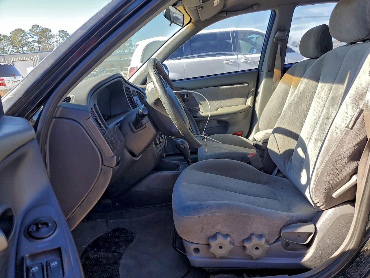 2004 HYUNDAI ELANTRA GLS photo 7