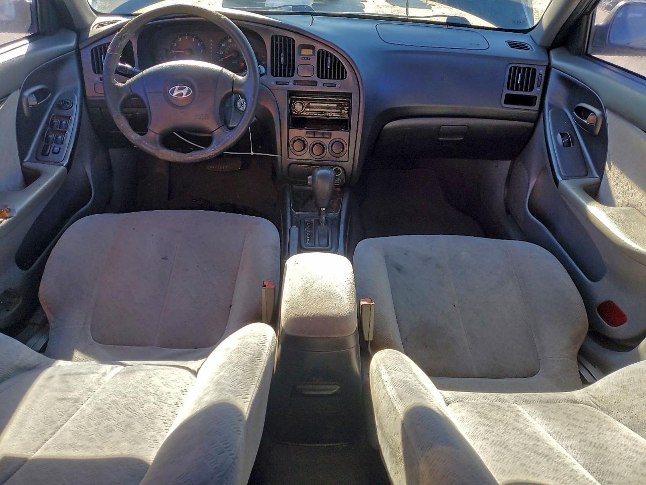 2004 HYUNDAI ELANTRA GLS photo 8