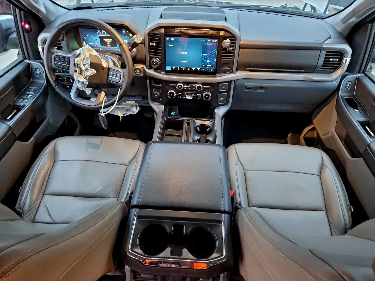 2024 FORD F150 XLT photo 15