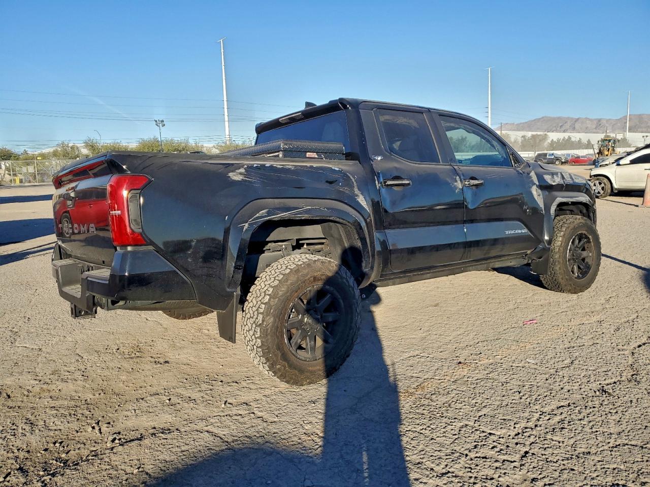 2024 TOYOTA TACOMA DOUBLE CAB photo 3