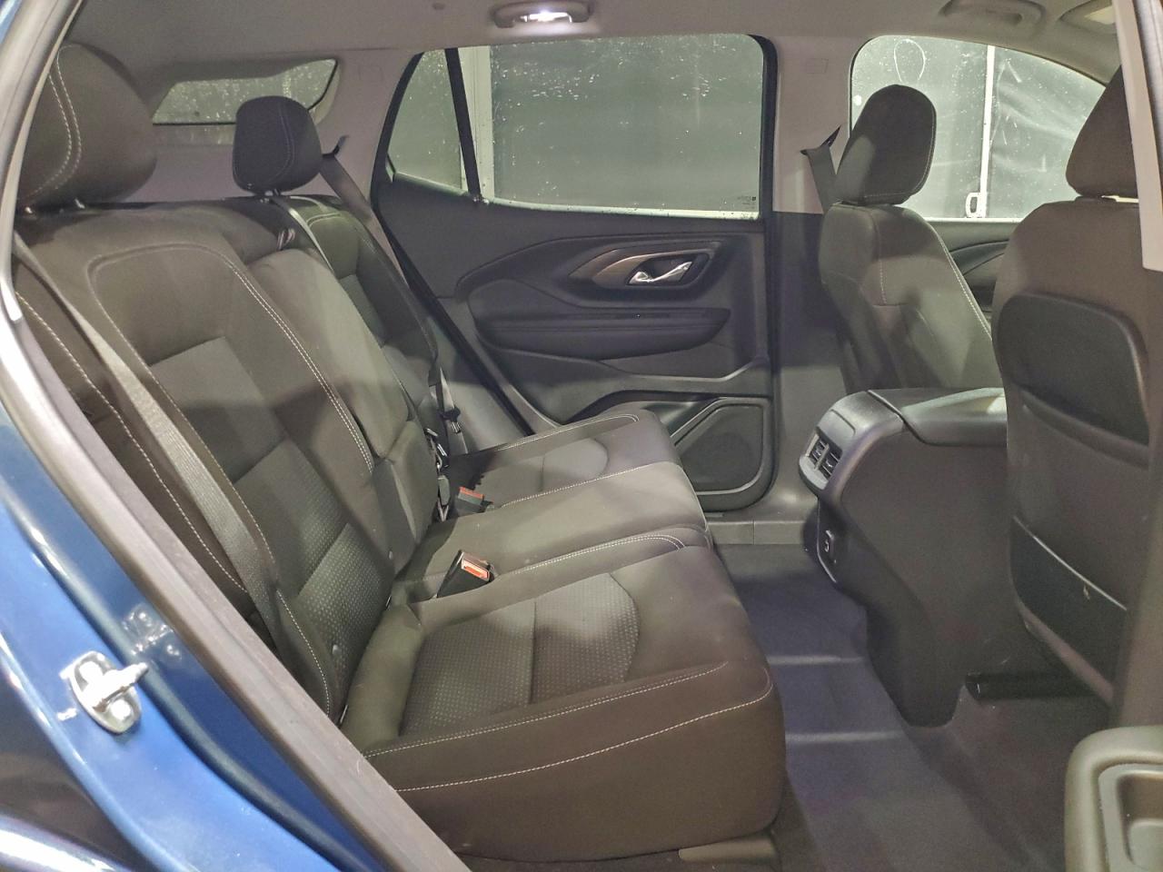 2024 GMC TERRAIN SLE photo 11
