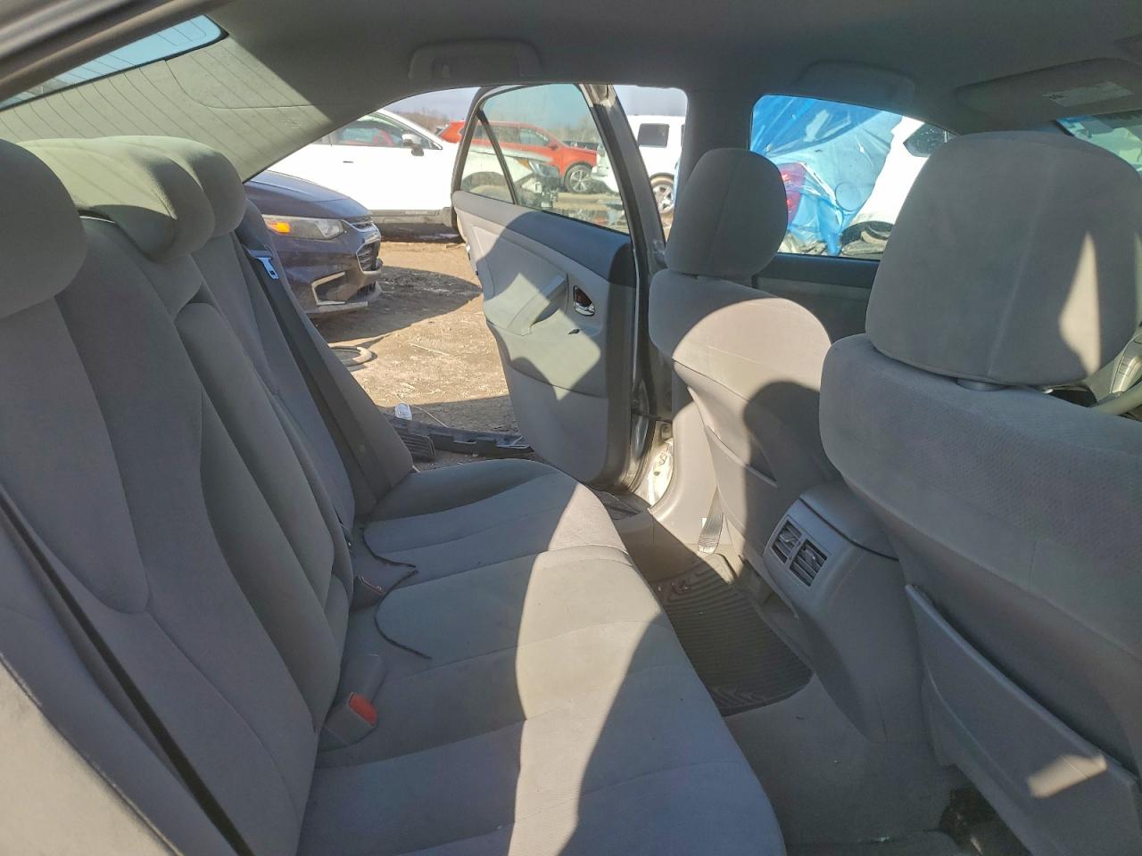 2010 TOYOTA CAMRY HYBRID photo 19