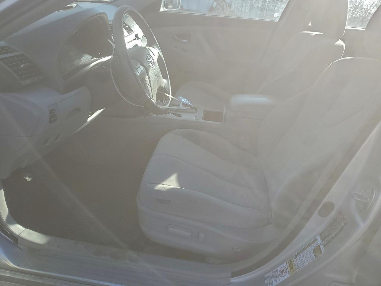 2010 TOYOTA CAMRY HYBRID photo 13