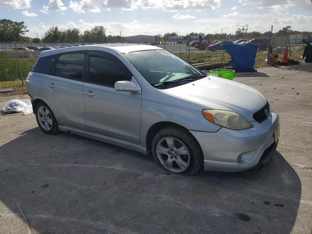 2008 TOYOTA COROLLA MATRIX XR photo 4