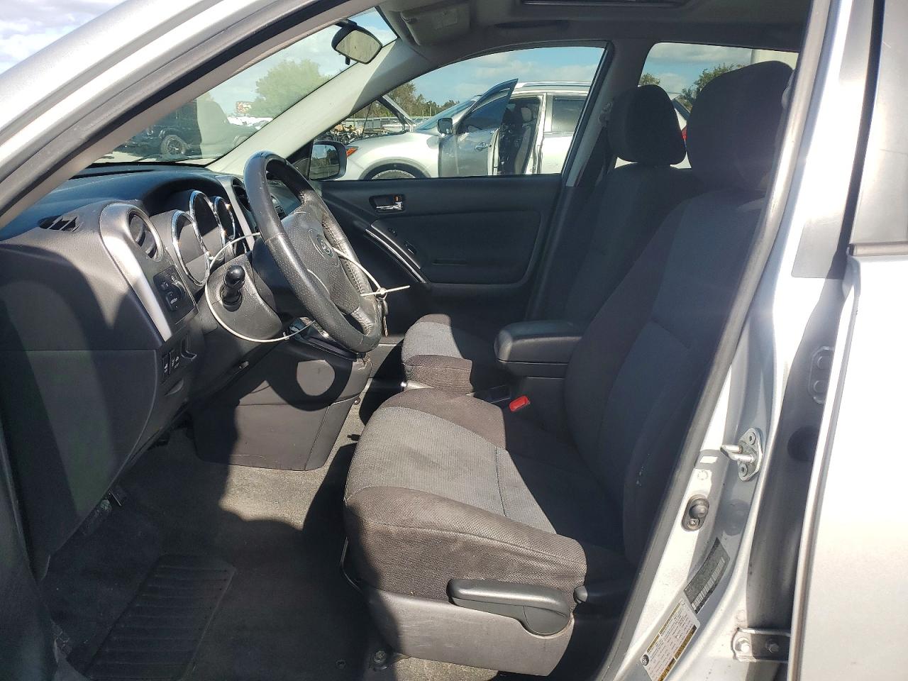 2008 TOYOTA COROLLA MATRIX XR photo 7