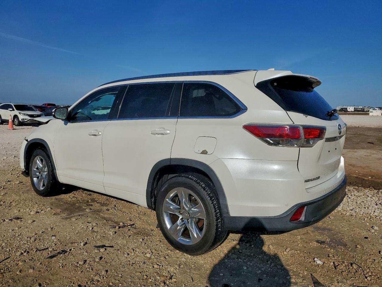 2014 TOYOTA HIGHLANDER LIMITED photo 3