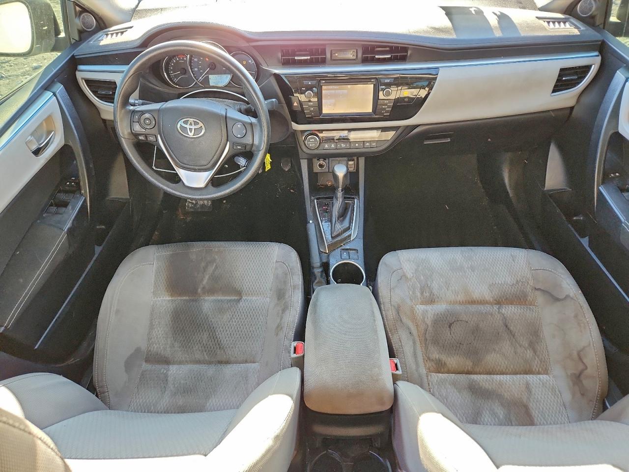 2016 TOYOTA COROLLA L photo 8