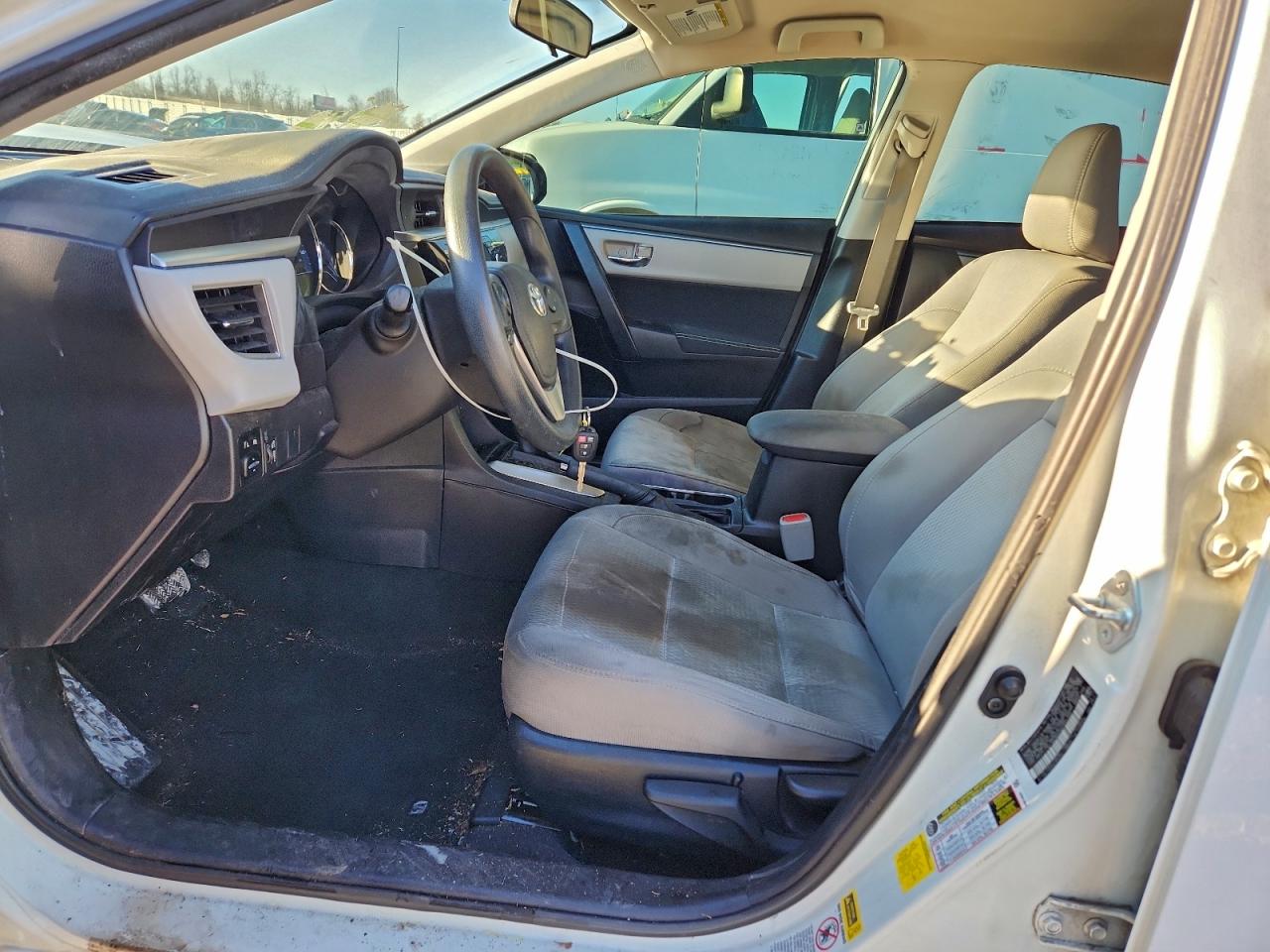 2016 TOYOTA COROLLA L photo 7