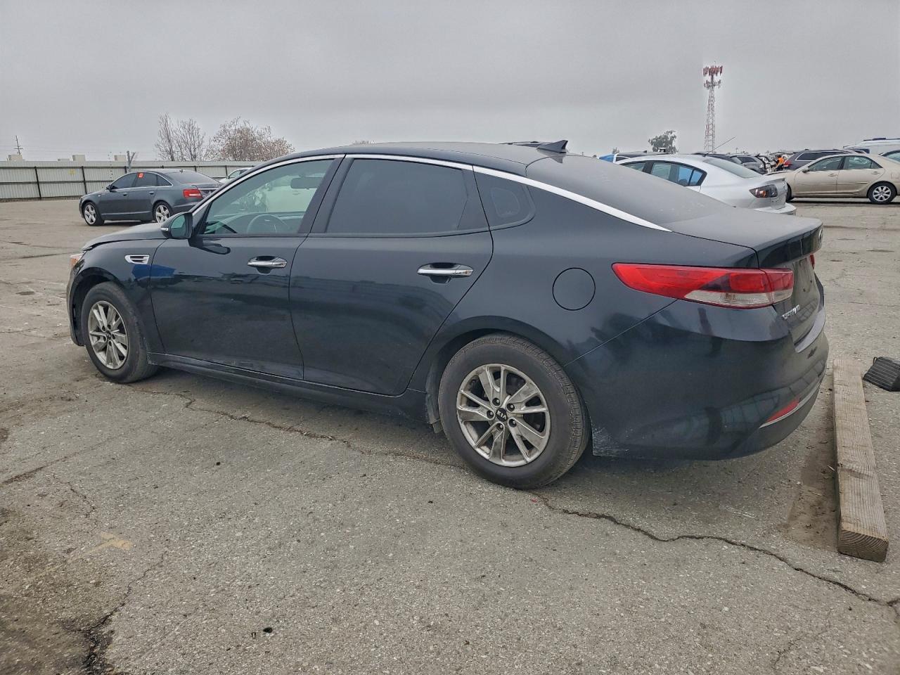 2018 KIA OPTIMA LX photo 3