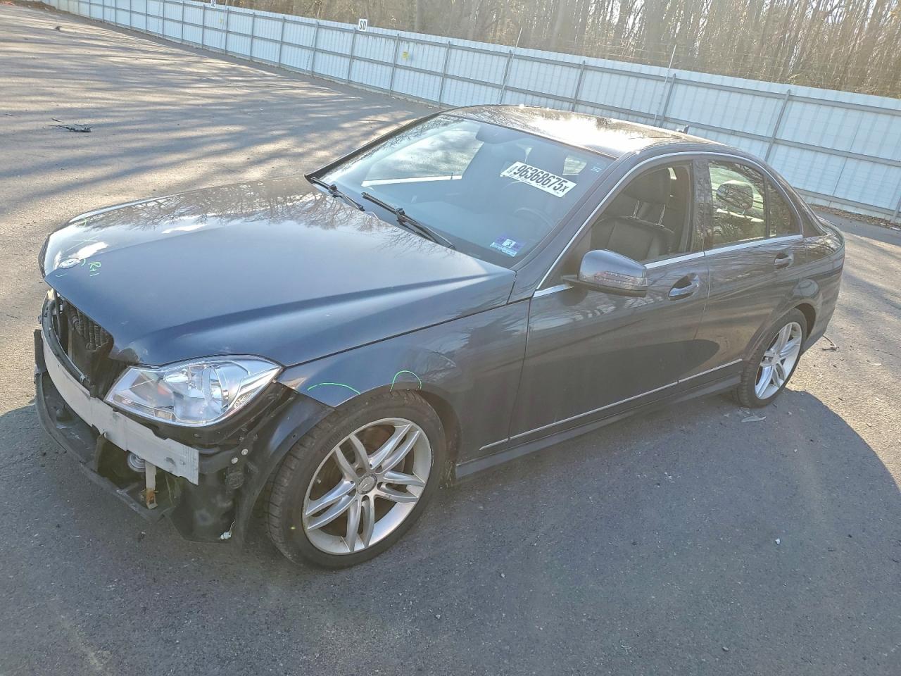2013 MERCEDES-BENZ C