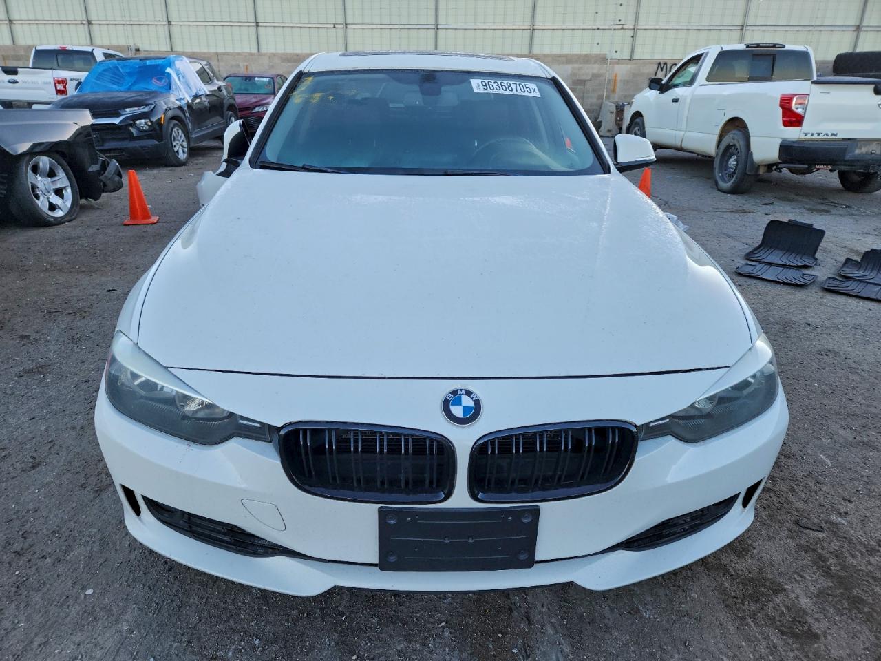 2013 BMW 328 I photo 9