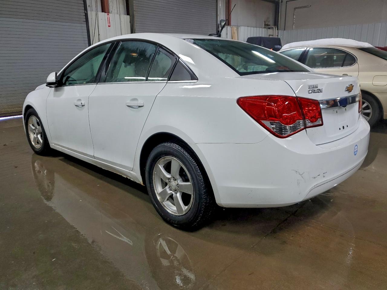 2013 CHEVROLET CRUZE LT photo 2