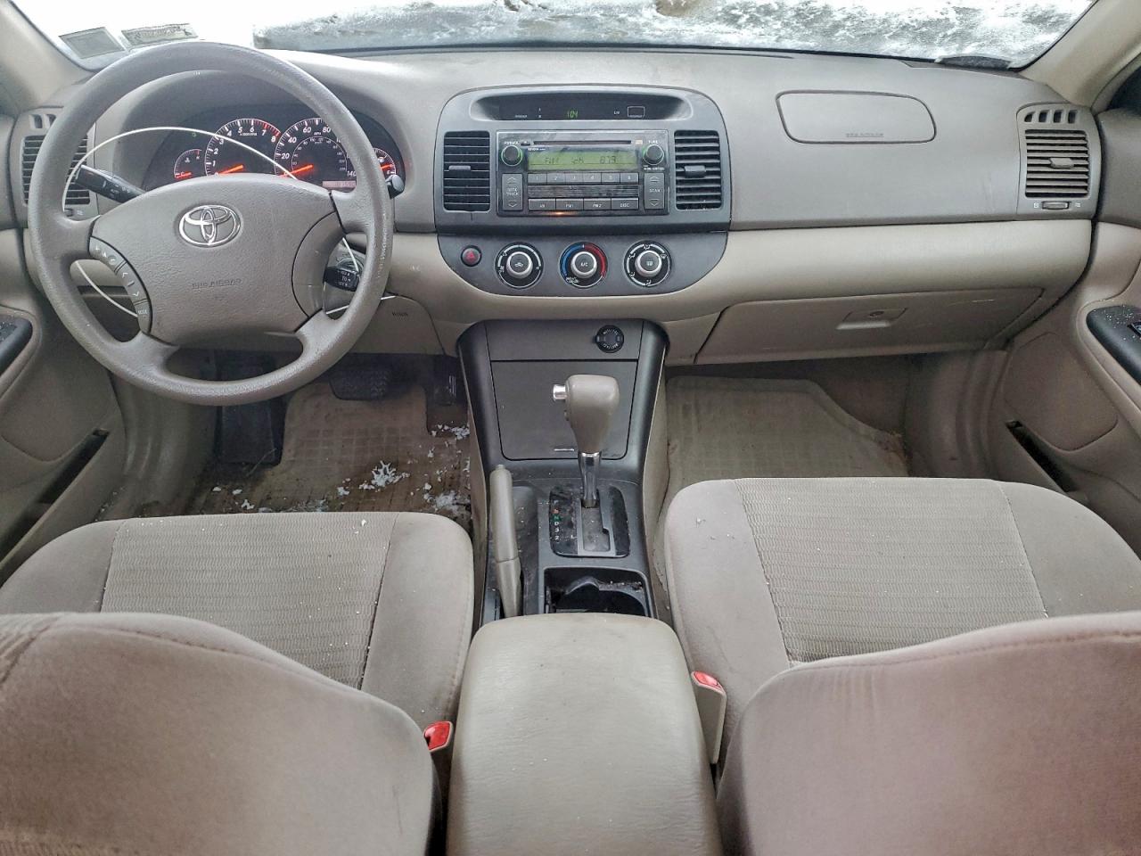 2005 TOYOTA CAMRY LE photo 8