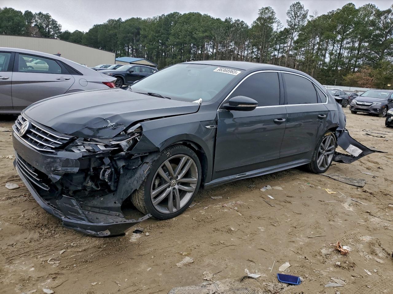 2017 VOLKSWAGEN PASSAT