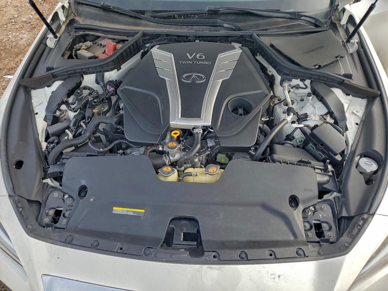 2018 INFINITI Q50 RED SPORT 400 photo 11