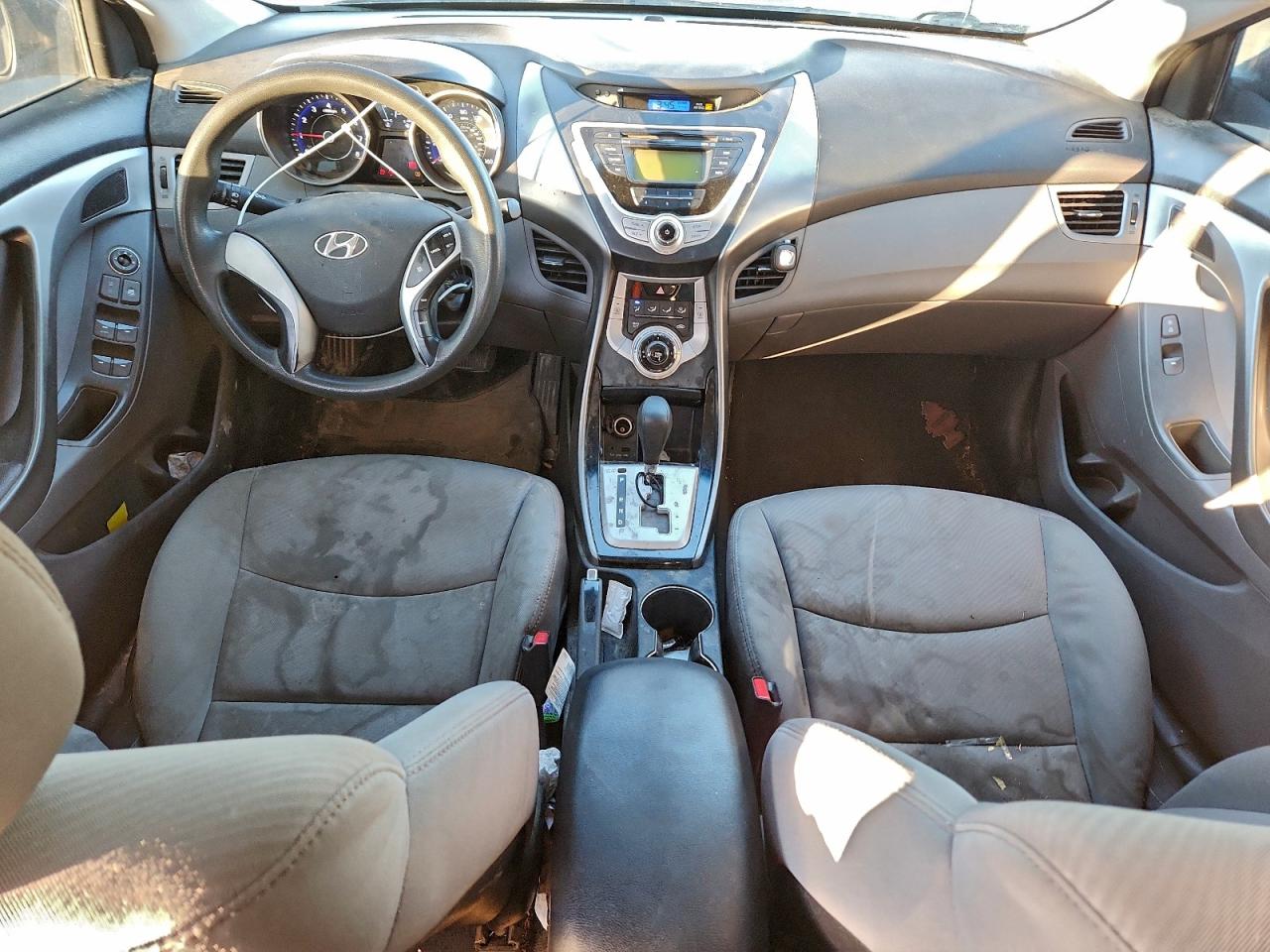 2012 HYUNDAI ELANTRA GLS photo 8