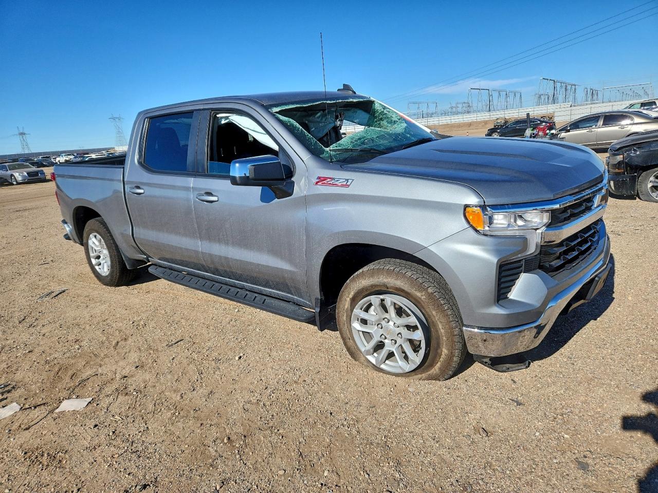 2024 CHEVROLET SILVERADO K1500 LT photo 4