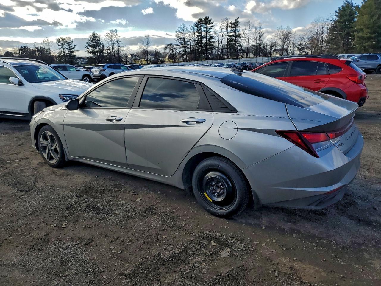 2023 HYUNDAI ELANTRA SEL photo 2
