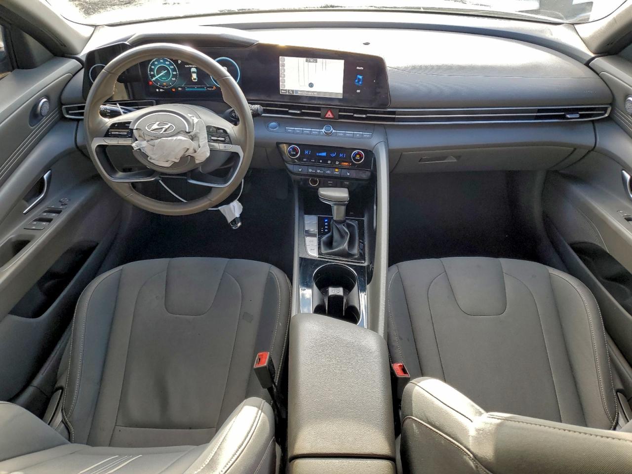2023 HYUNDAI ELANTRA SEL photo 8