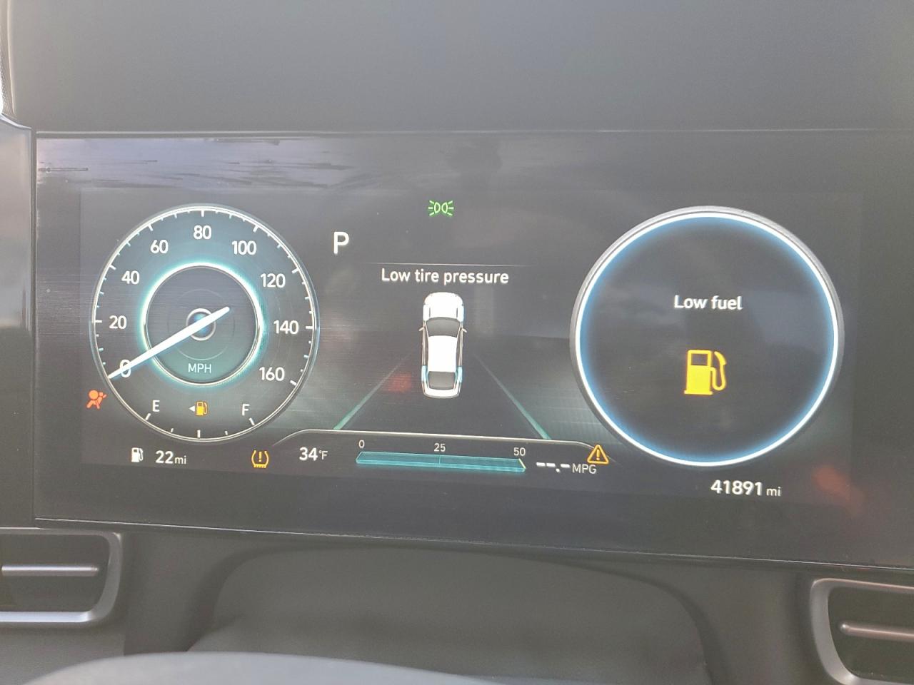 2023 HYUNDAI ELANTRA SEL photo 9