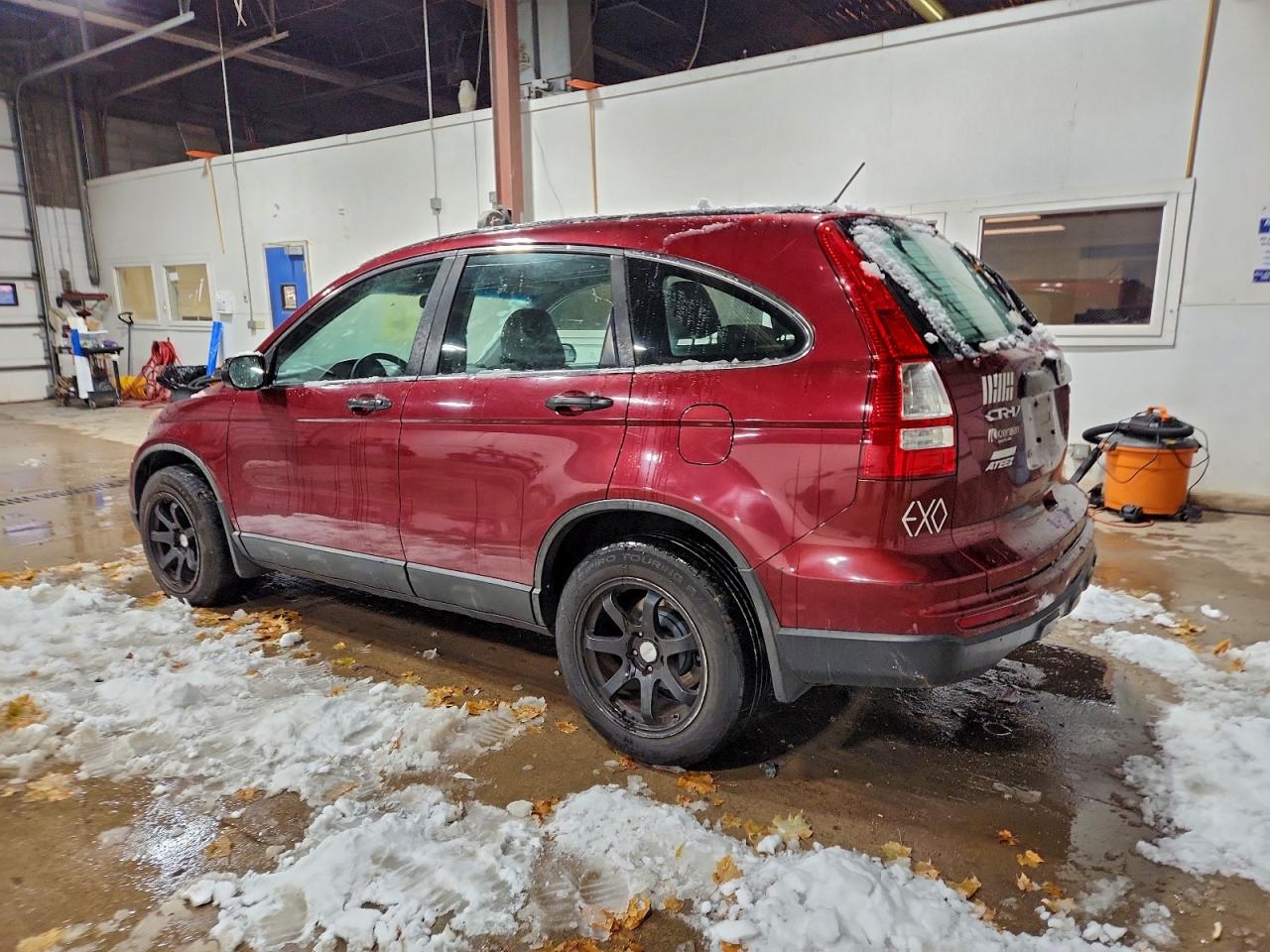 2011 HONDA CR-V LX photo 2
