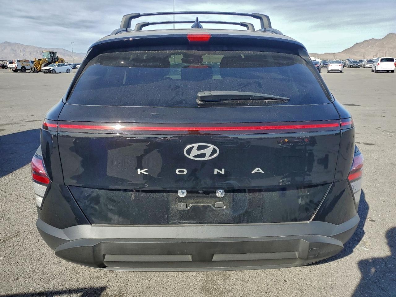 2024 HYUNDAI KONA SEL photo 6