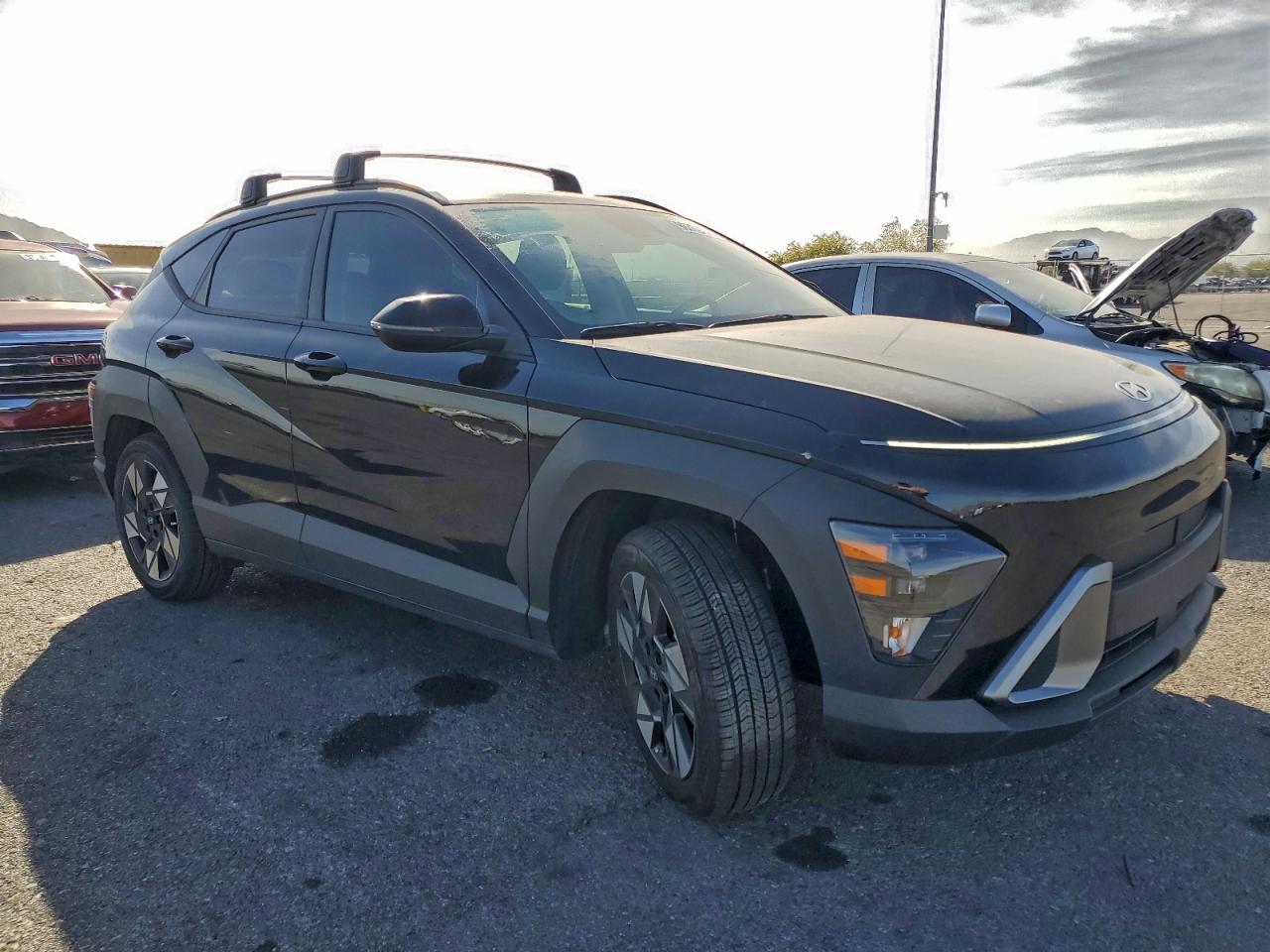 2024 HYUNDAI KONA SEL photo 4