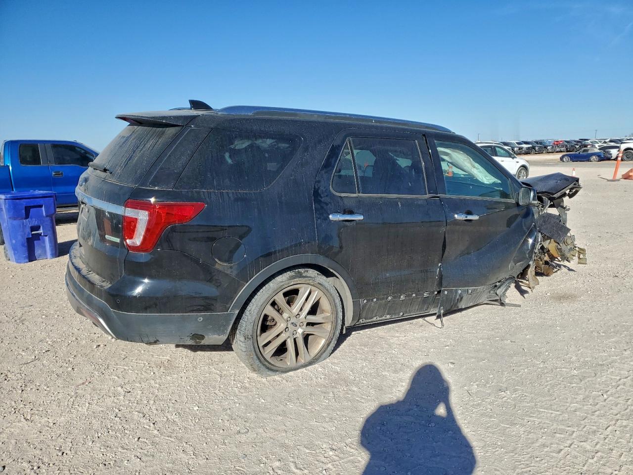2017 FORD EXPLORER LIMITED photo 3