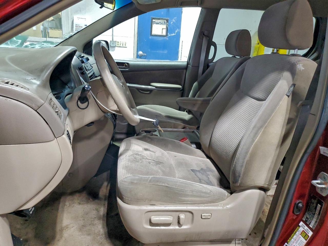 2007 TOYOTA SIENNA CE photo 7
