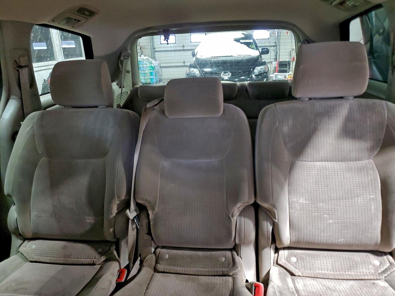 2007 TOYOTA SIENNA CE photo 10