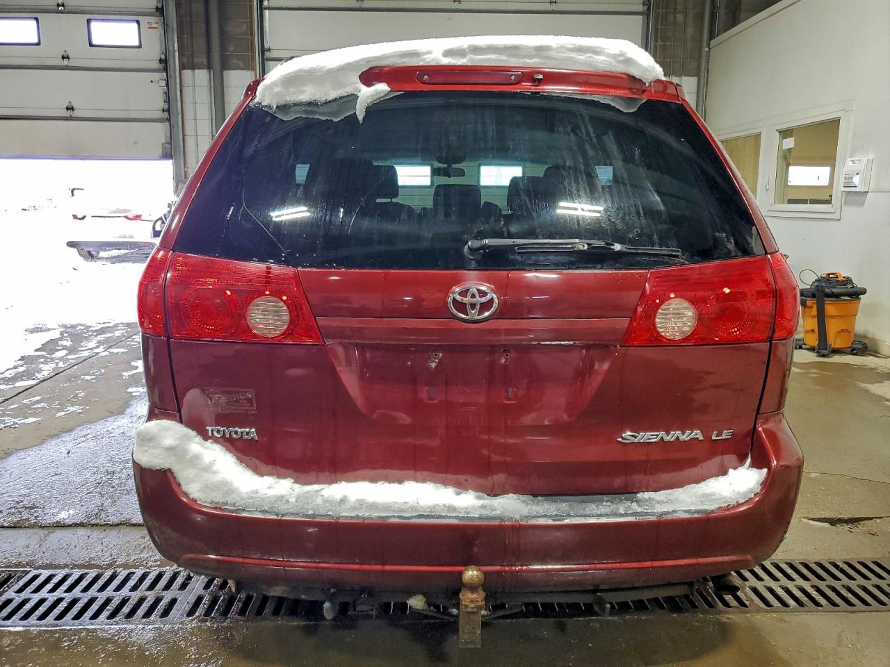 2007 TOYOTA SIENNA CE photo 6