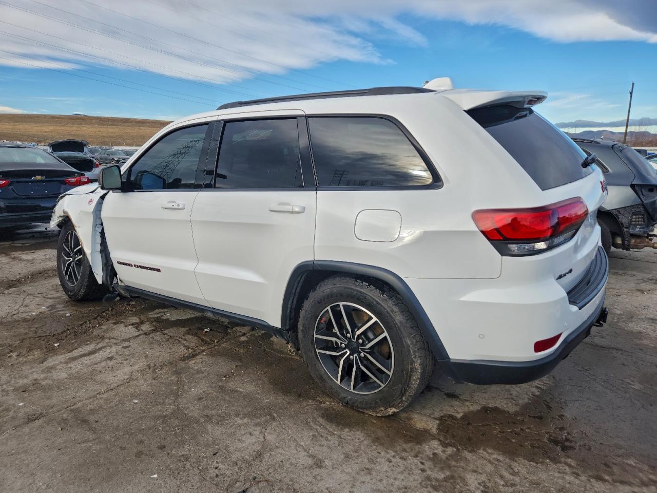 2020 JEEP GRAND CHEROKEE TRAILHAWK photo 3
