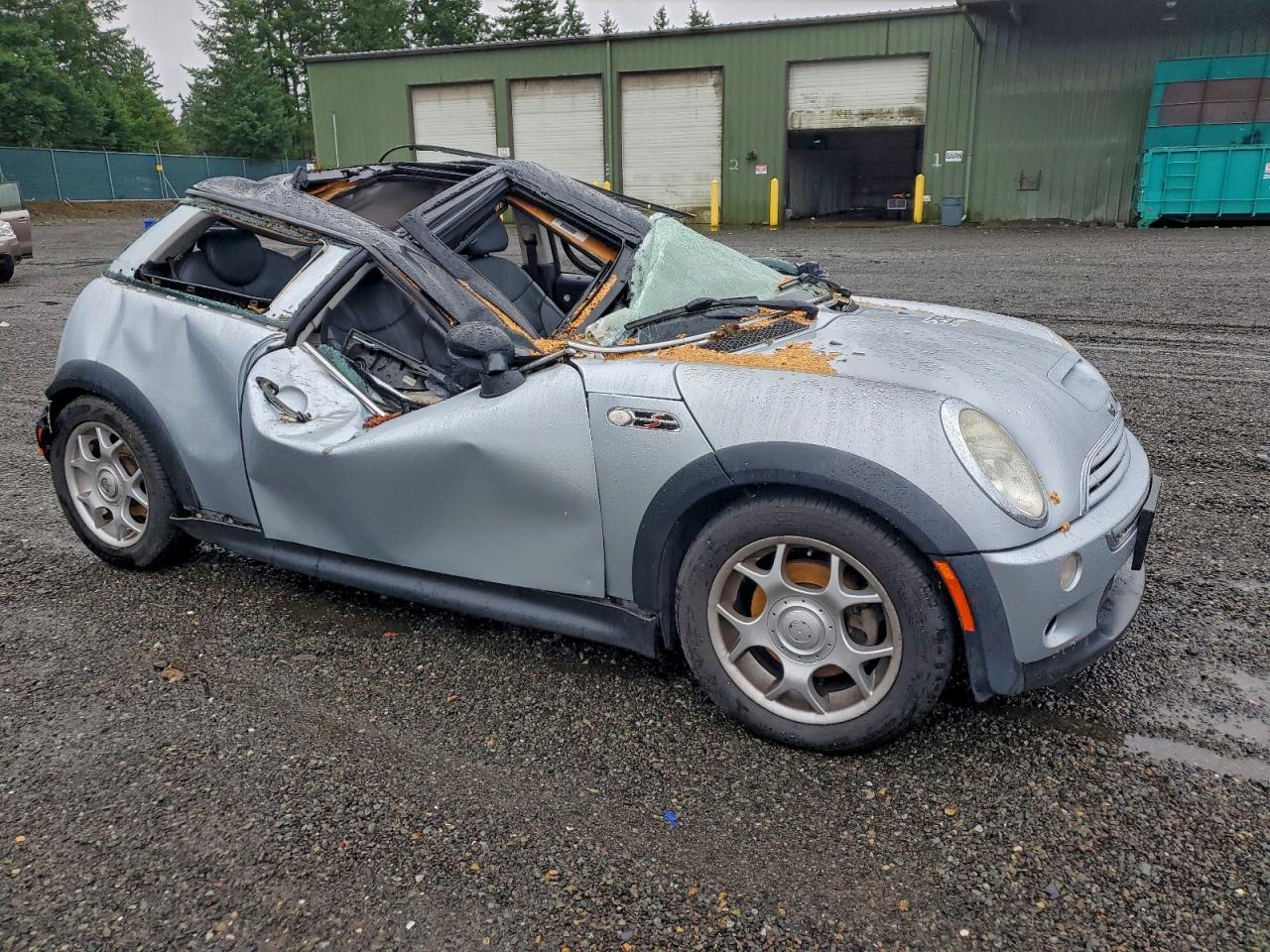 2003 MINI COOPER S photo 4