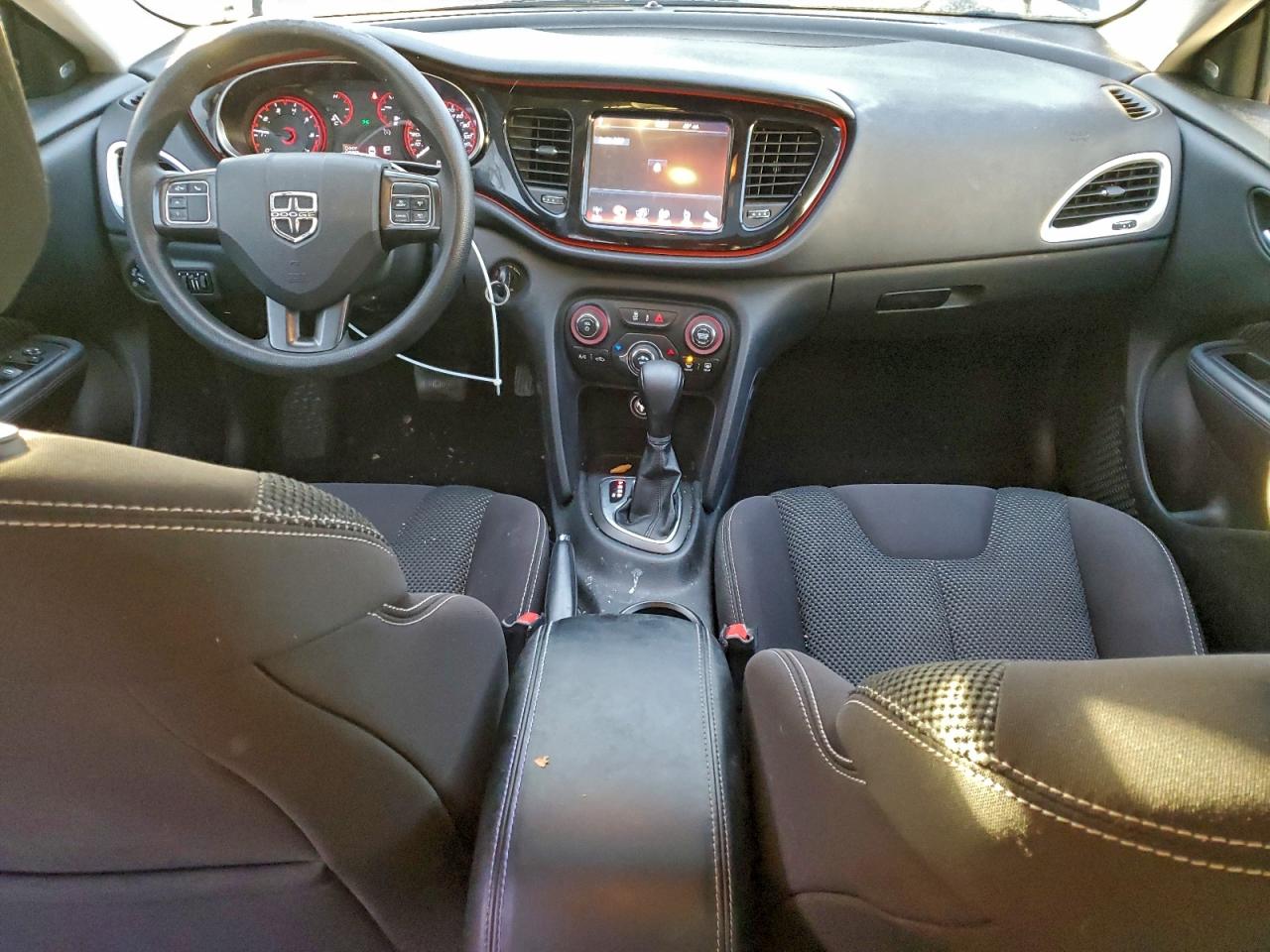 2015 DODGE DART SXT photo 8