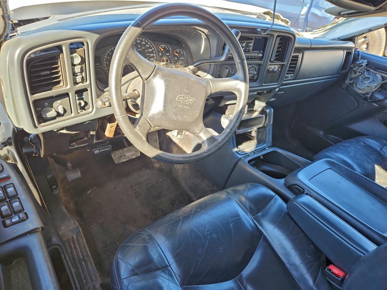 2002 CHEVROLET AVALANCHE K1500 photo 22