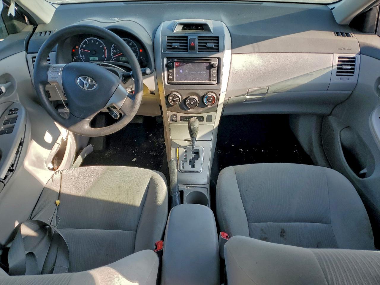 2013 TOYOTA COROLLA BASE photo 8