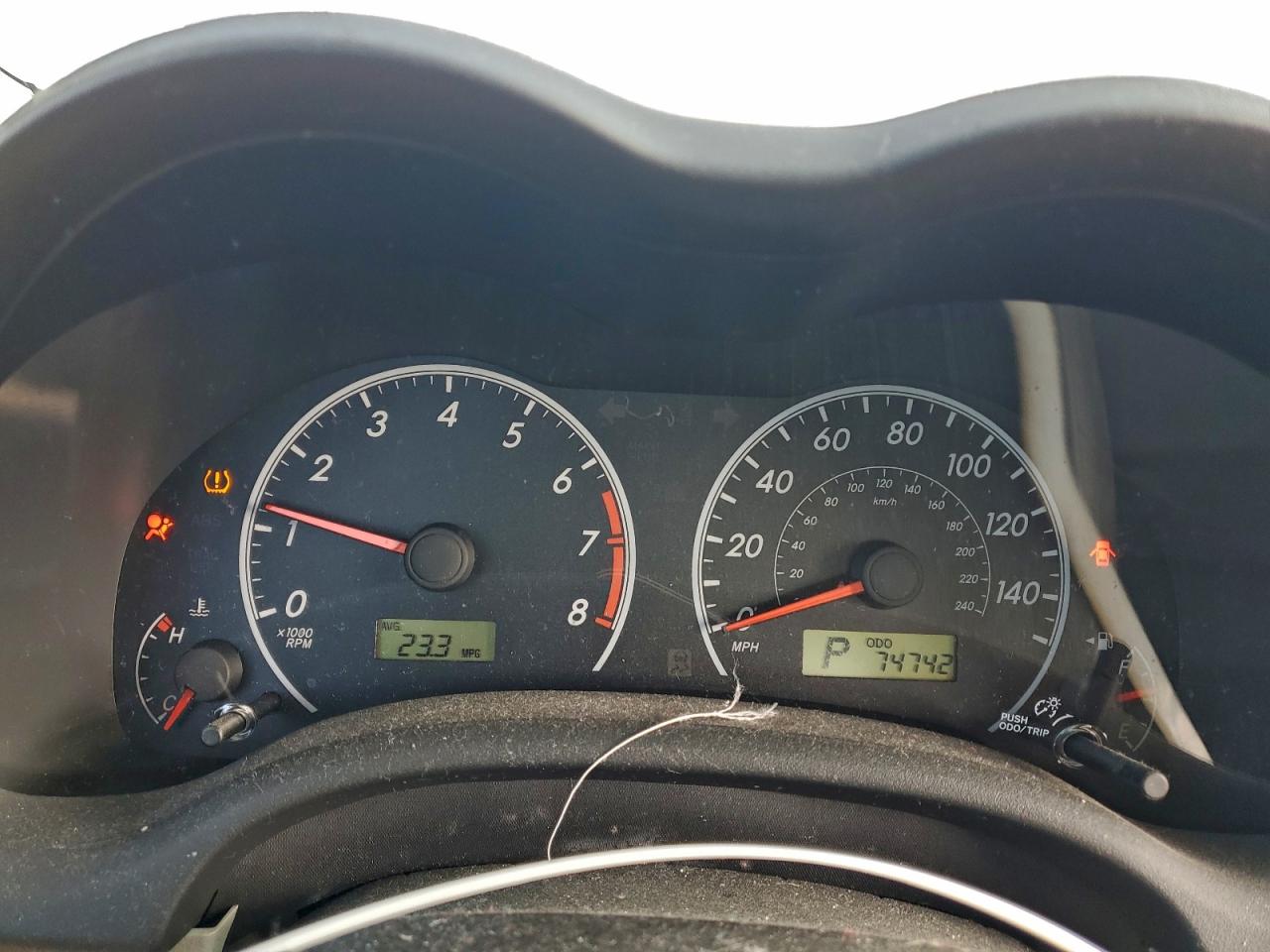 2013 TOYOTA COROLLA BASE photo 9