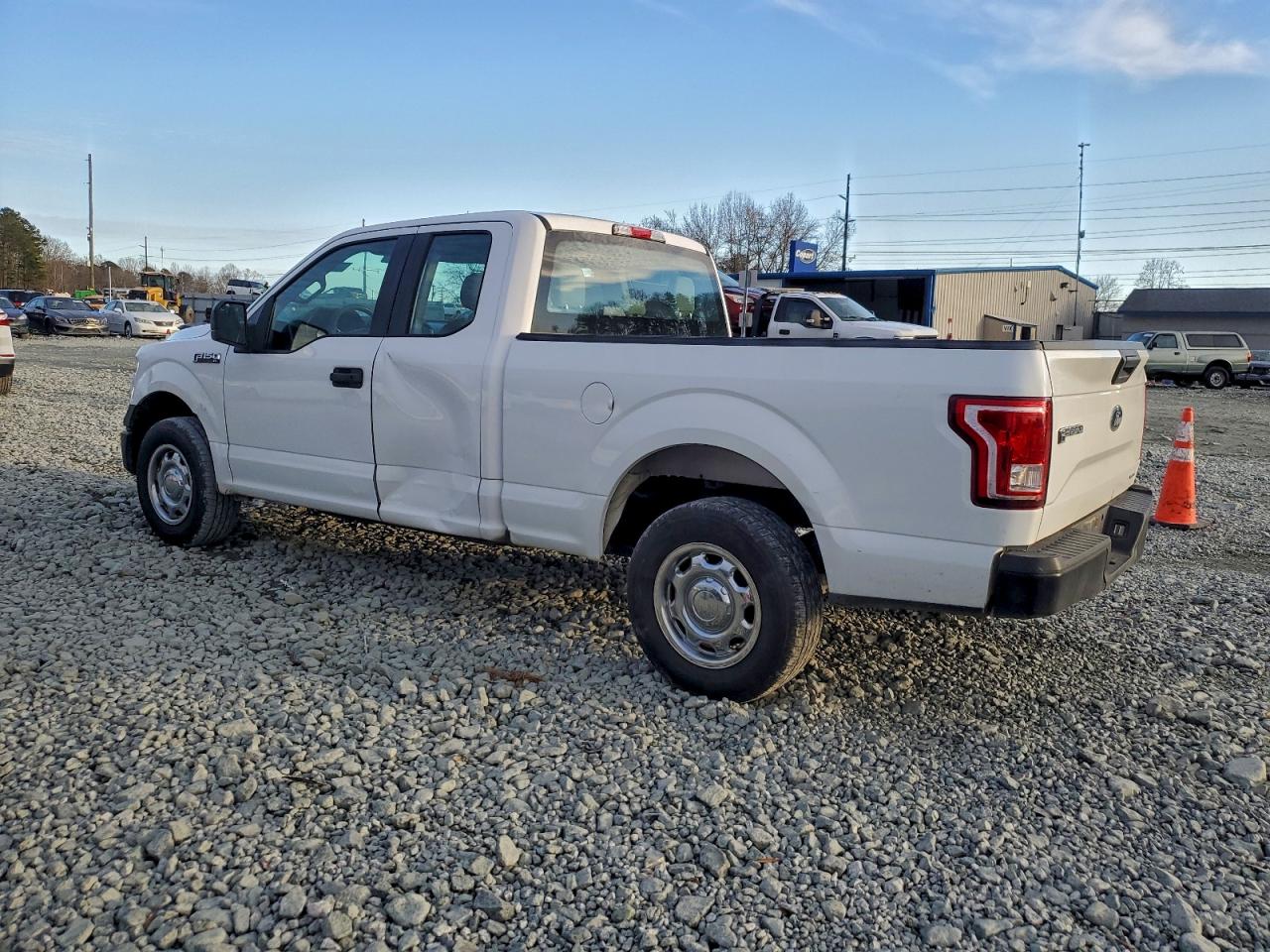 2015 FORD F150 SUPER CAB photo 2