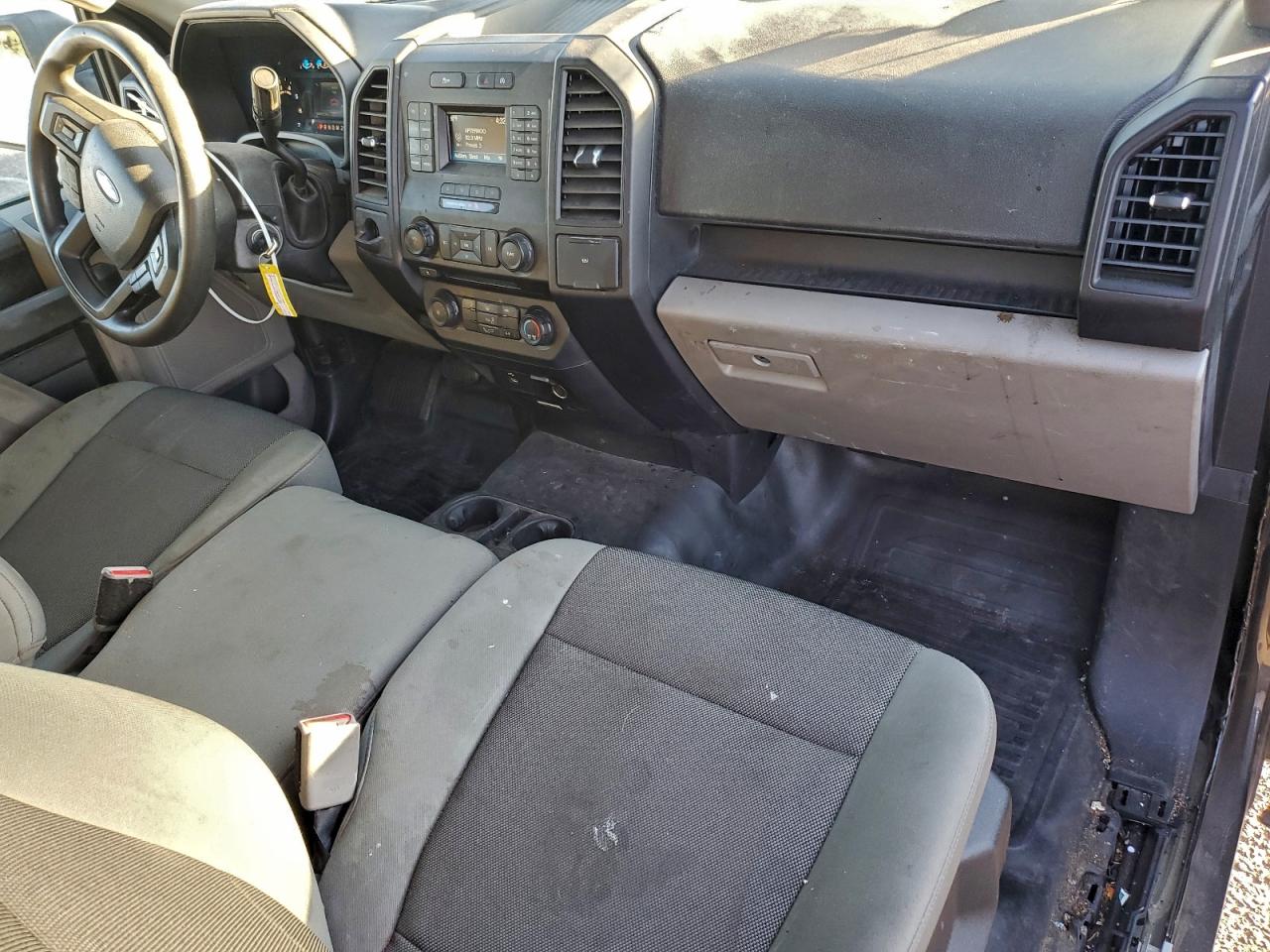 2017 FORD F150 photo 8