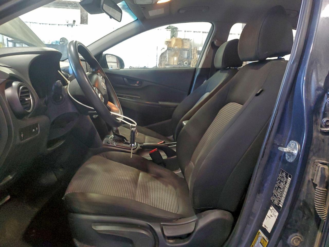 2020 HYUNDAI KONA SE photo 7