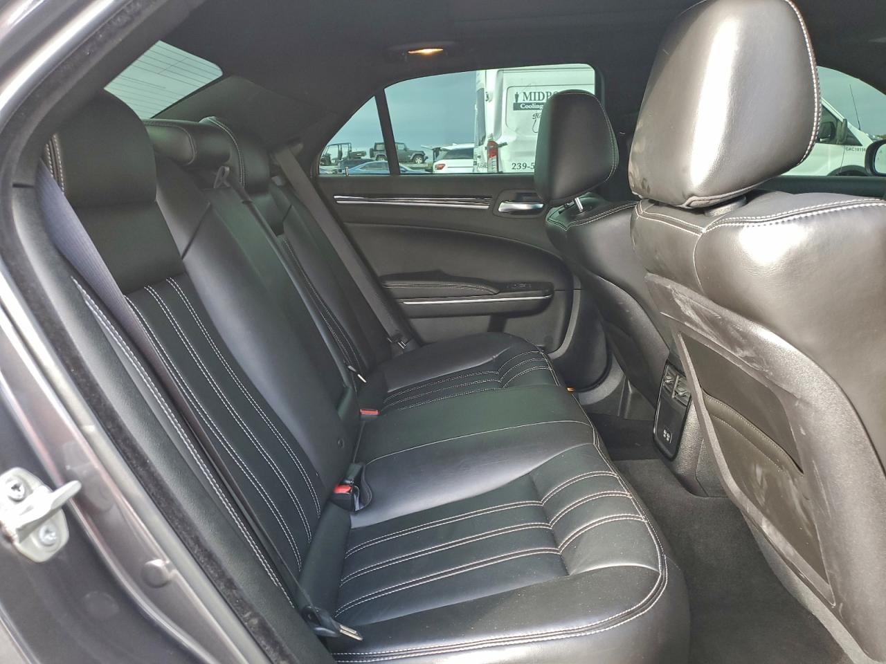 2023 CHRYSLER 300 S photo 10